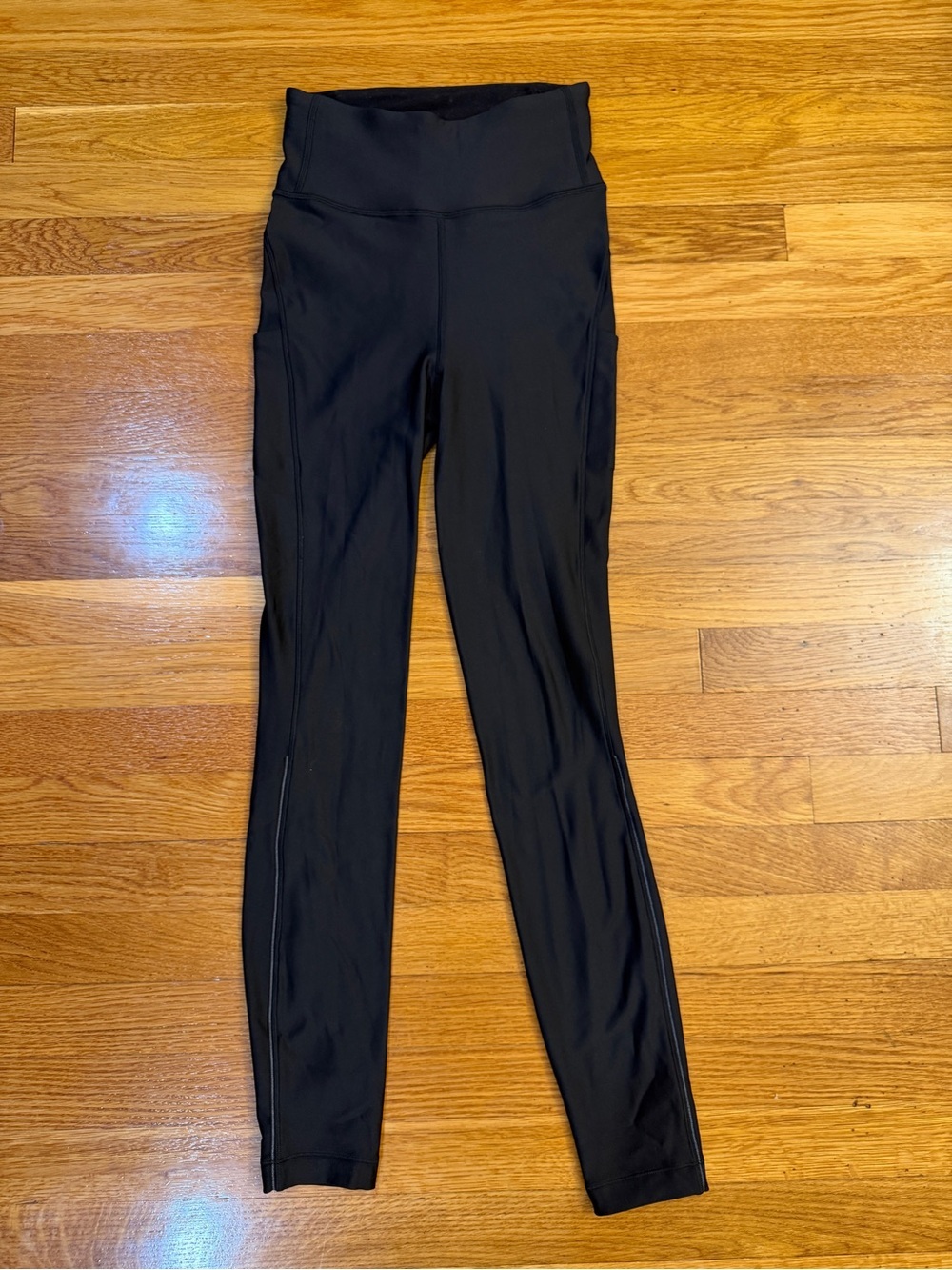 Lululemon Flurry Up Super High-Rise Tight 25" Black - Size 4